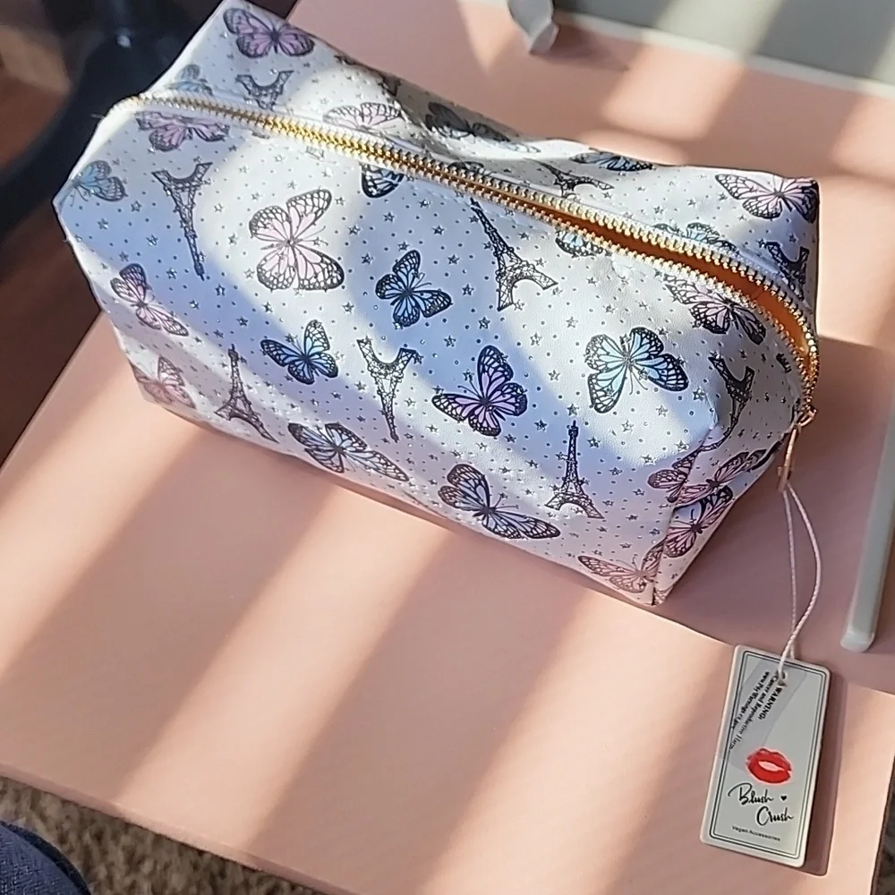 NWT Blush Crush Make Up Bag - Picture 1 of 4